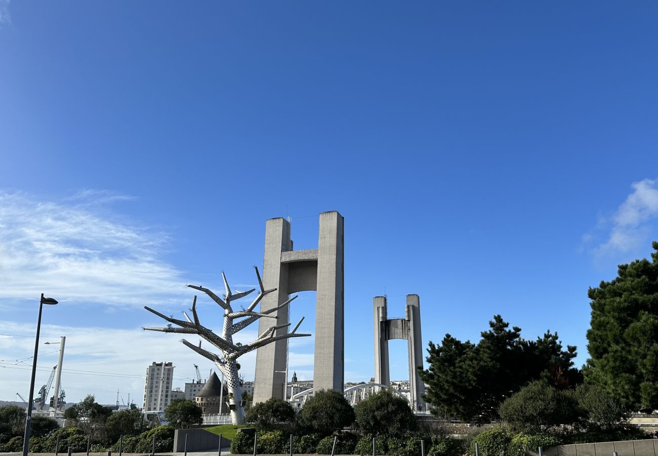 Appartement à Brest - *Le Penfeld* Jolie vue et balcon pour ce cosy T2
