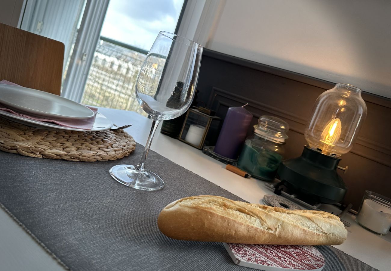 Appartement à Brest - *Le Penfeld* Jolie vue et balcon pour ce cosy T2