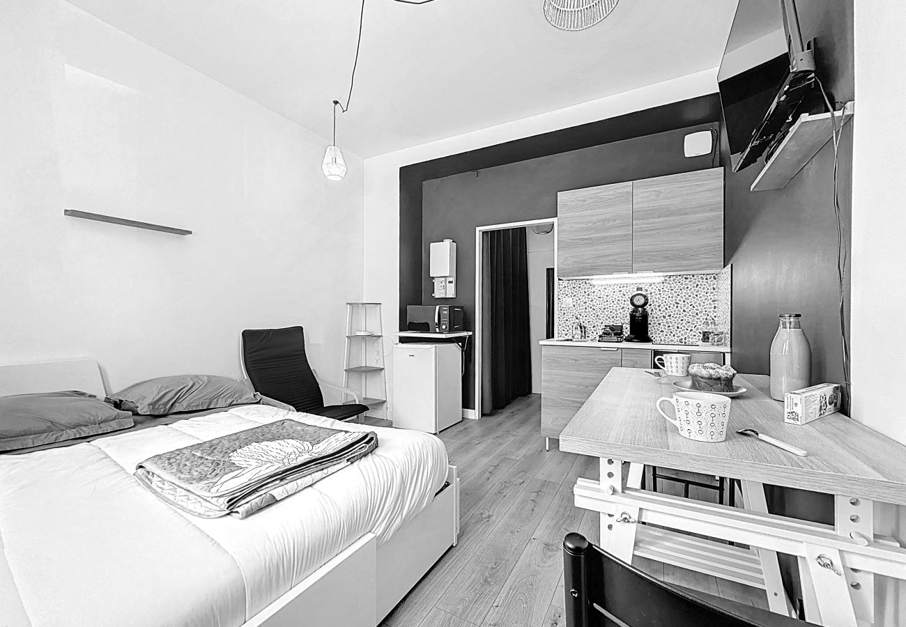 Studio à Brest - Studio récent et moderne, parking, fibre*Ker Vern*