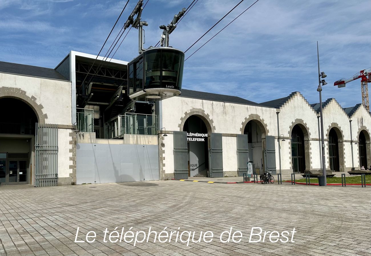 Studio à Brest - Studio récent et moderne, parking, fibre*Ker Vern*