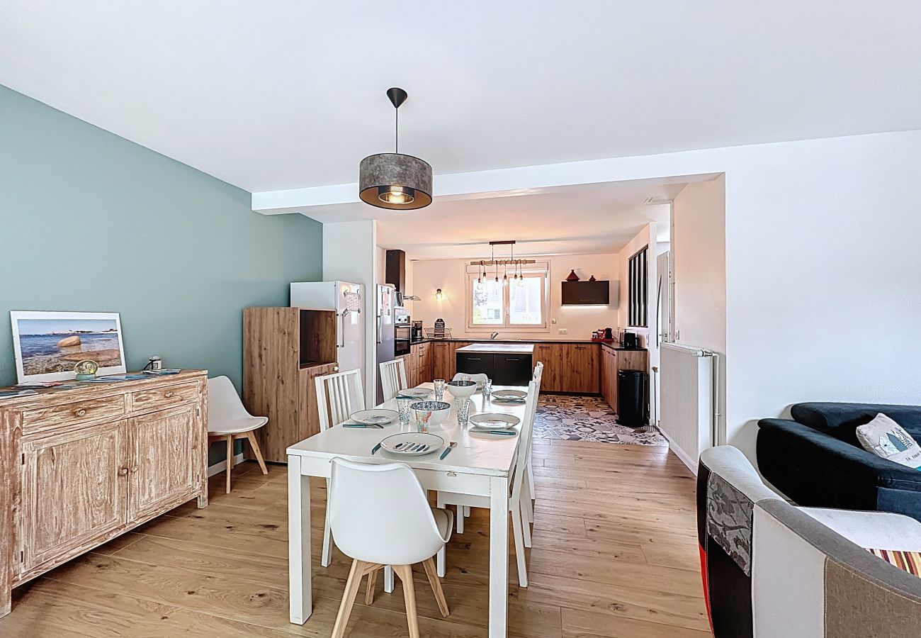 Maison à Plougastel-Daoulas - Jolie demeure, véranda et jardin pour 6 personnes