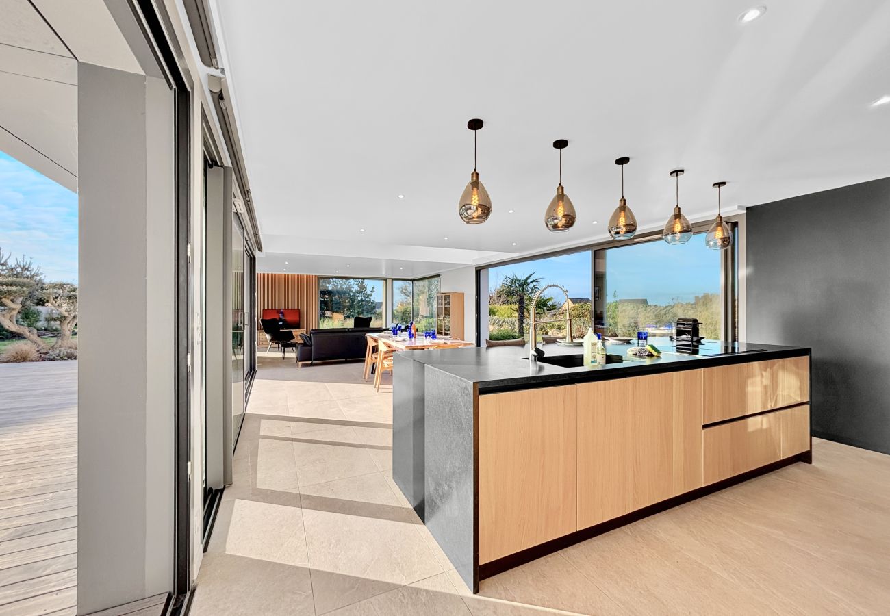 Villa à Plouarzel - Villa d’architecte, piscine, 8 pers *Villa Ar Mor*