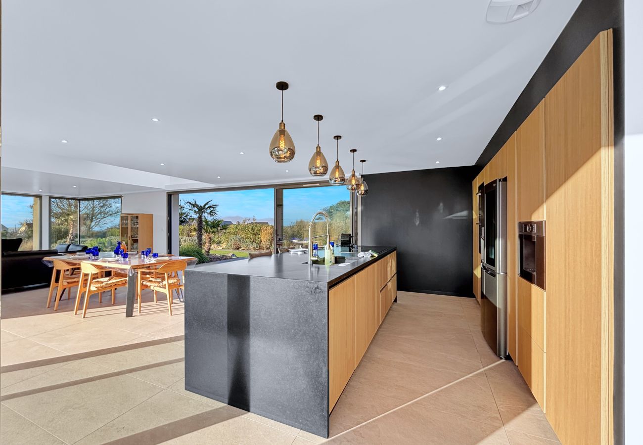 Villa à Plouarzel - Villa d’architecte, piscine, 8 pers *Villa Ar Mor*