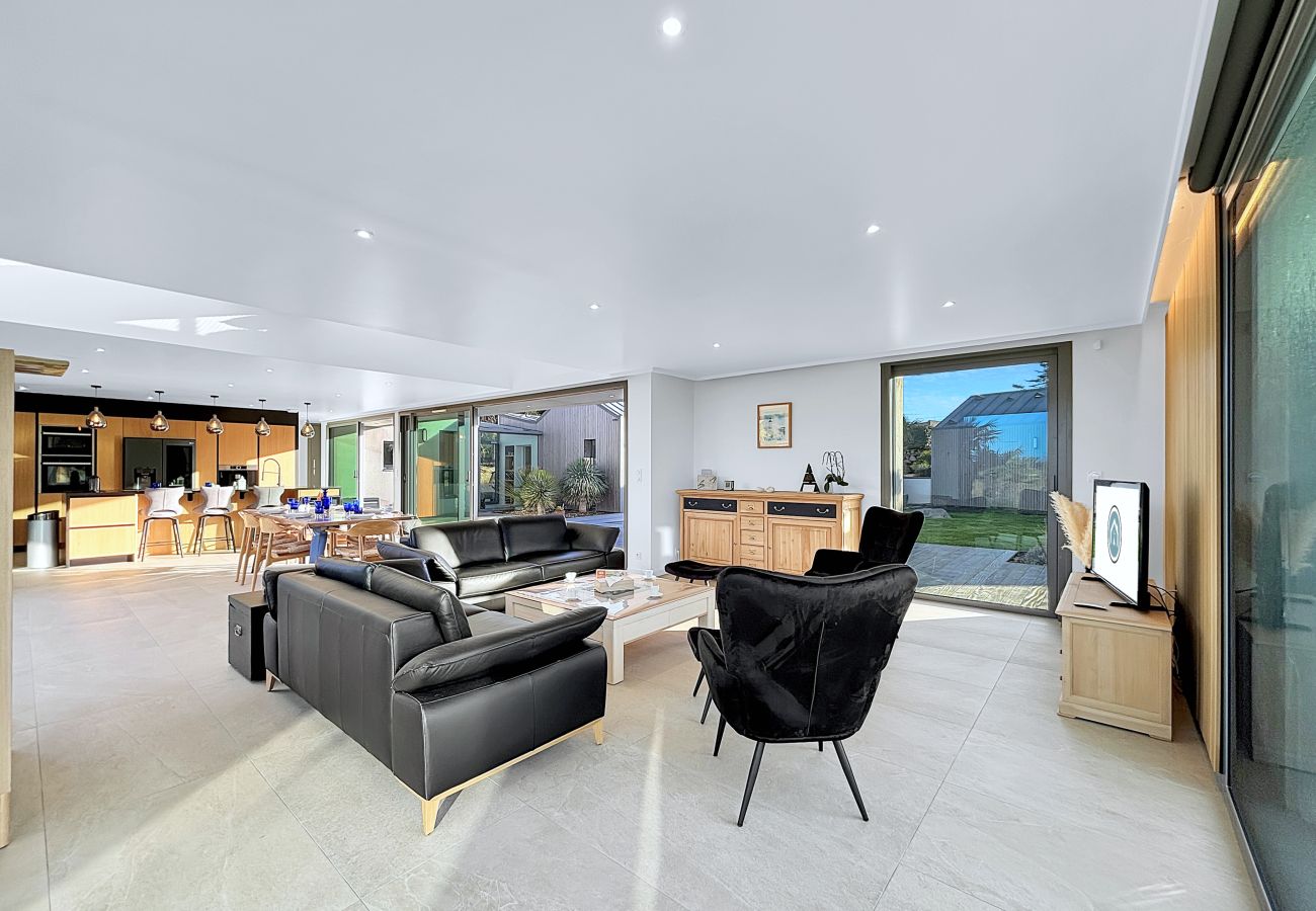 Villa à Plouarzel - Villa d’architecte, piscine, 8 pers *Villa Ar Mor*