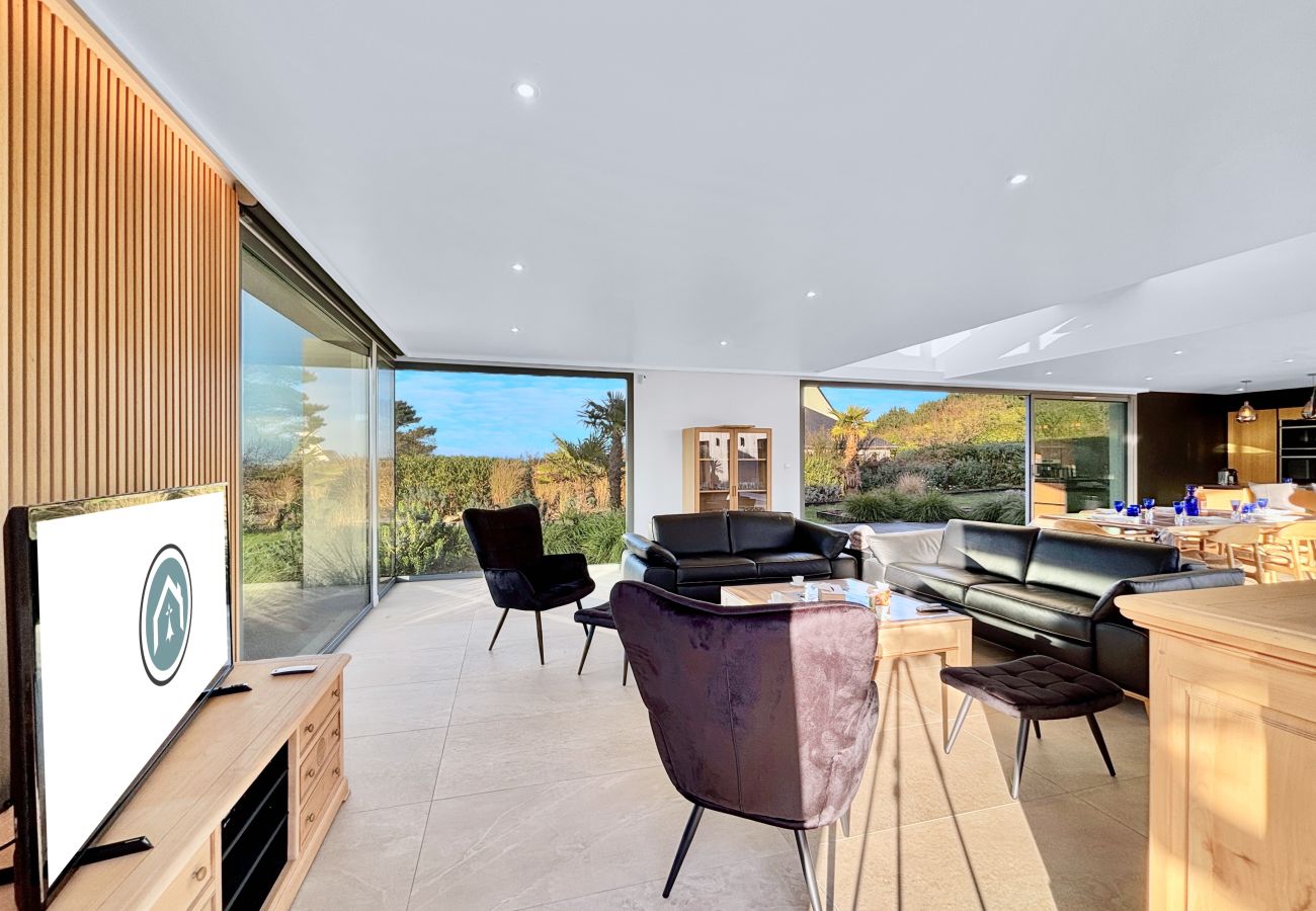 Villa à Plouarzel - Villa d’architecte, piscine, 8 pers *Villa Ar Mor*