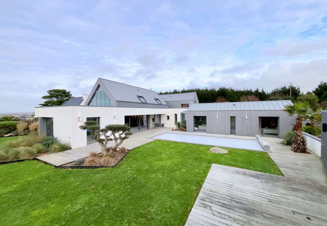 Villa à Plouarzel - Villa d’architecte, piscine, 8 pers *Villa Ar Mor*