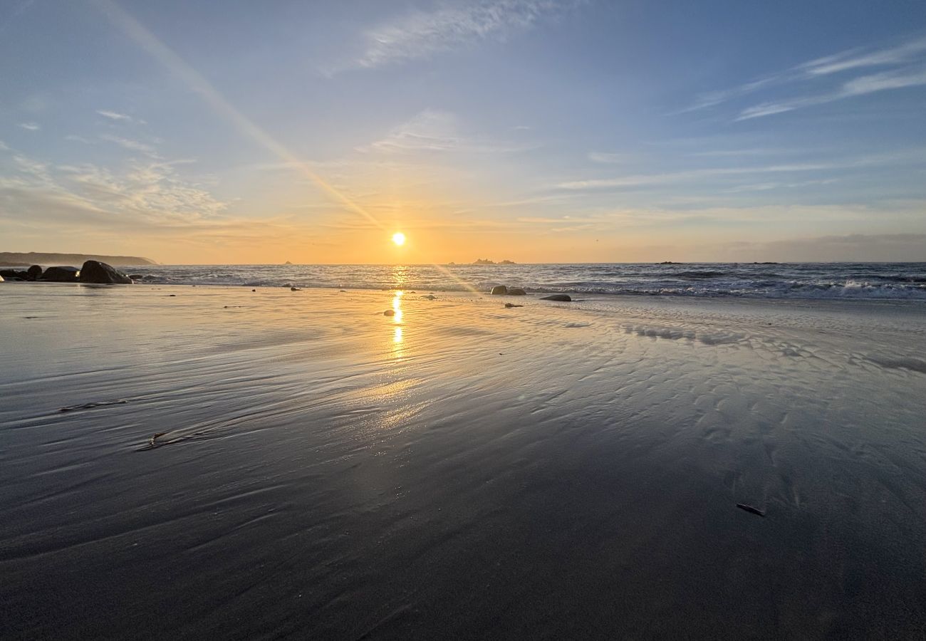 Villa à Plouarzel - Villa d’architecte, piscine, 8 pers *Villa Ar Mor*