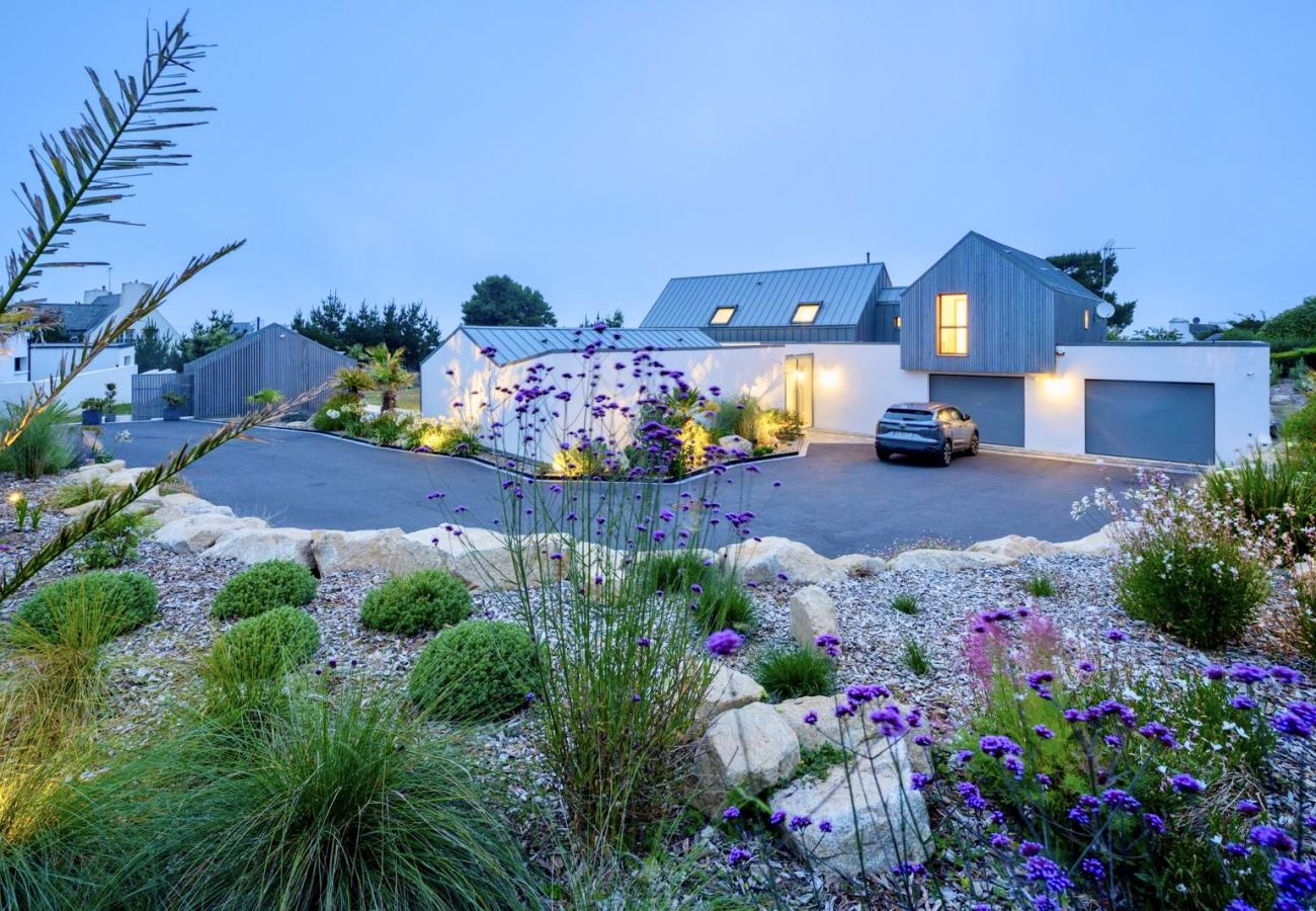 Villa à Plouarzel - Villa d’architecte, piscine, 8 pers *Villa Ar Mor*