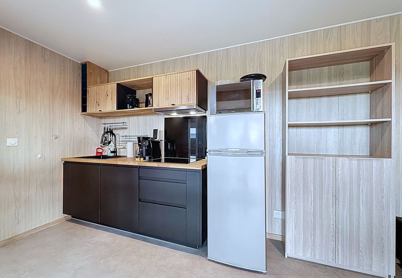 Maison à Loperhet - Maisonnette en bois  *Typerhet*