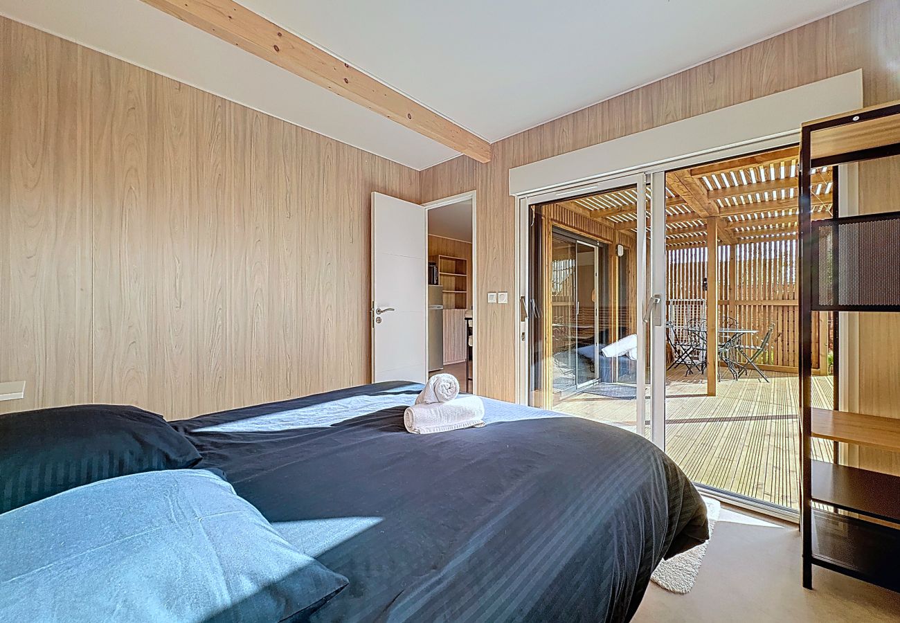 Maison à Loperhet - Maisonnette en bois  *Typerhet*