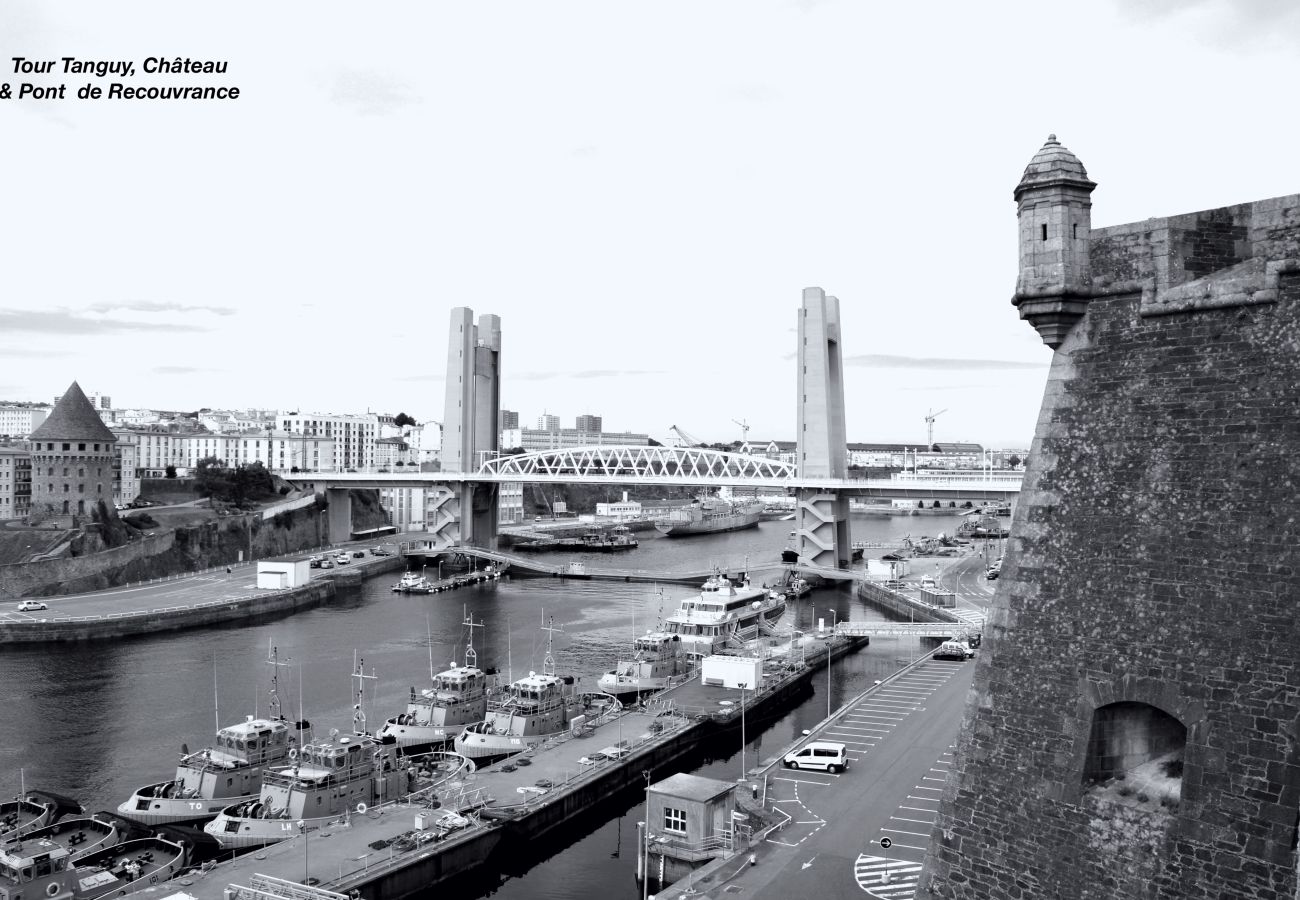 Appartement à Brest - Le Kastell Vue château pour cet élégant T3