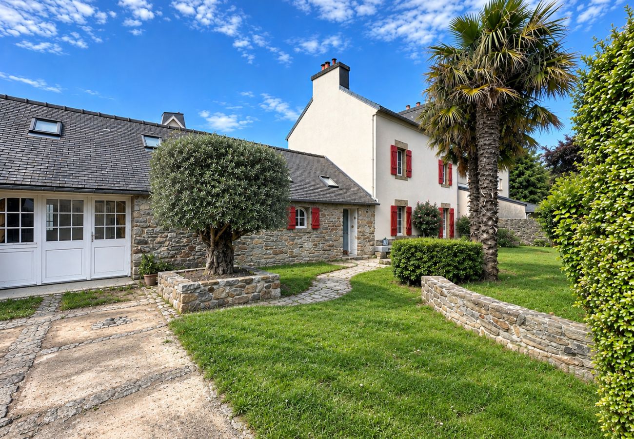Maison à Le Relecq-Kerhuon - Longère en pierres, proche de la rade *Ty Kerhor*