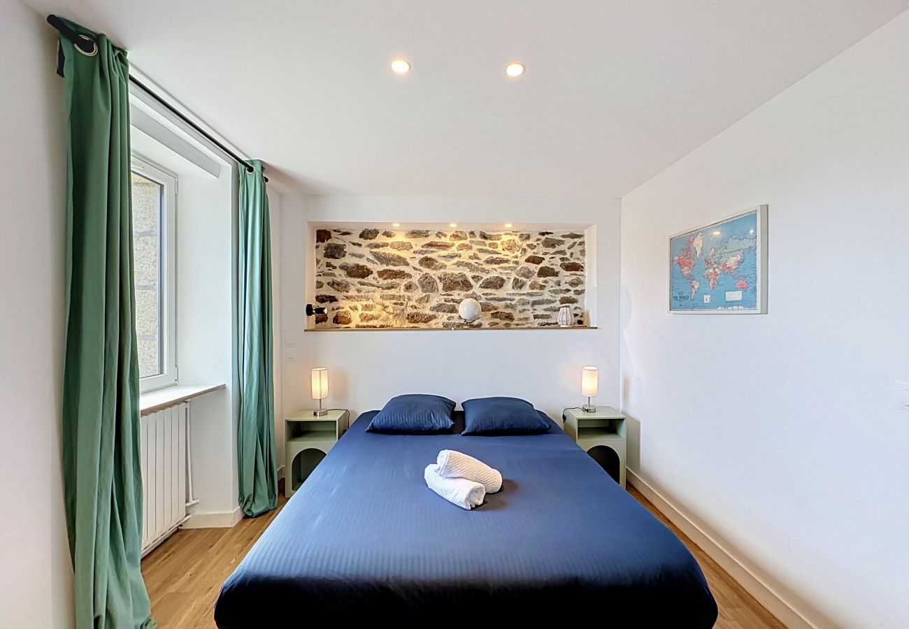 Maison à Le Relecq-Kerhuon - Longère en pierres, proche de la rade *Ty Kerhor*